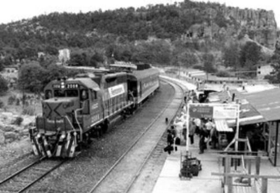 Construcción de Tren México-Querétaro, en 2014