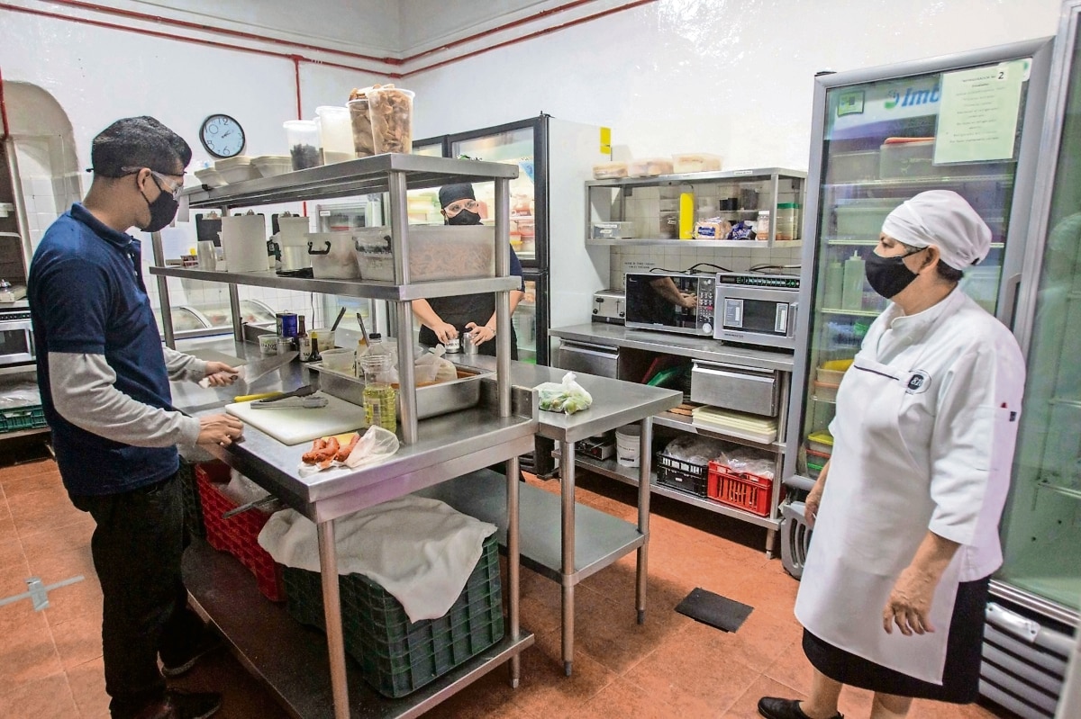 Ante apagones, empresarios compran plantas de luz