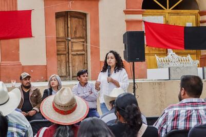 Alcaldesa de Cadereyta anuncia marcha hacia la capital queretana para exigir resolución a la huelga