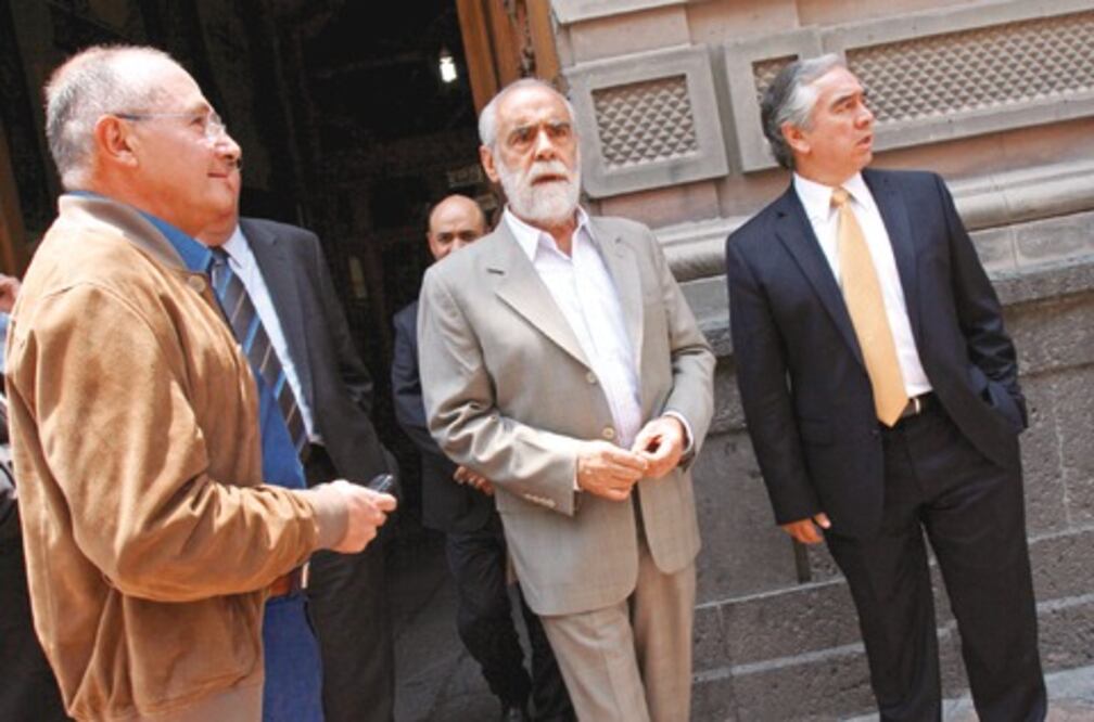 Piden estudiar reforma política