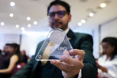 La UAQ reconoce a estudiantes; entrega Medallas al Mérito Académico