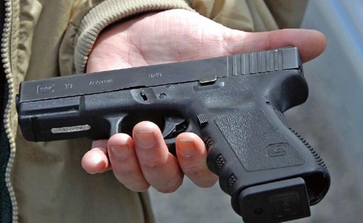 Adolescente se dispara con una metralleta mientras grababa un video en Sinaloa