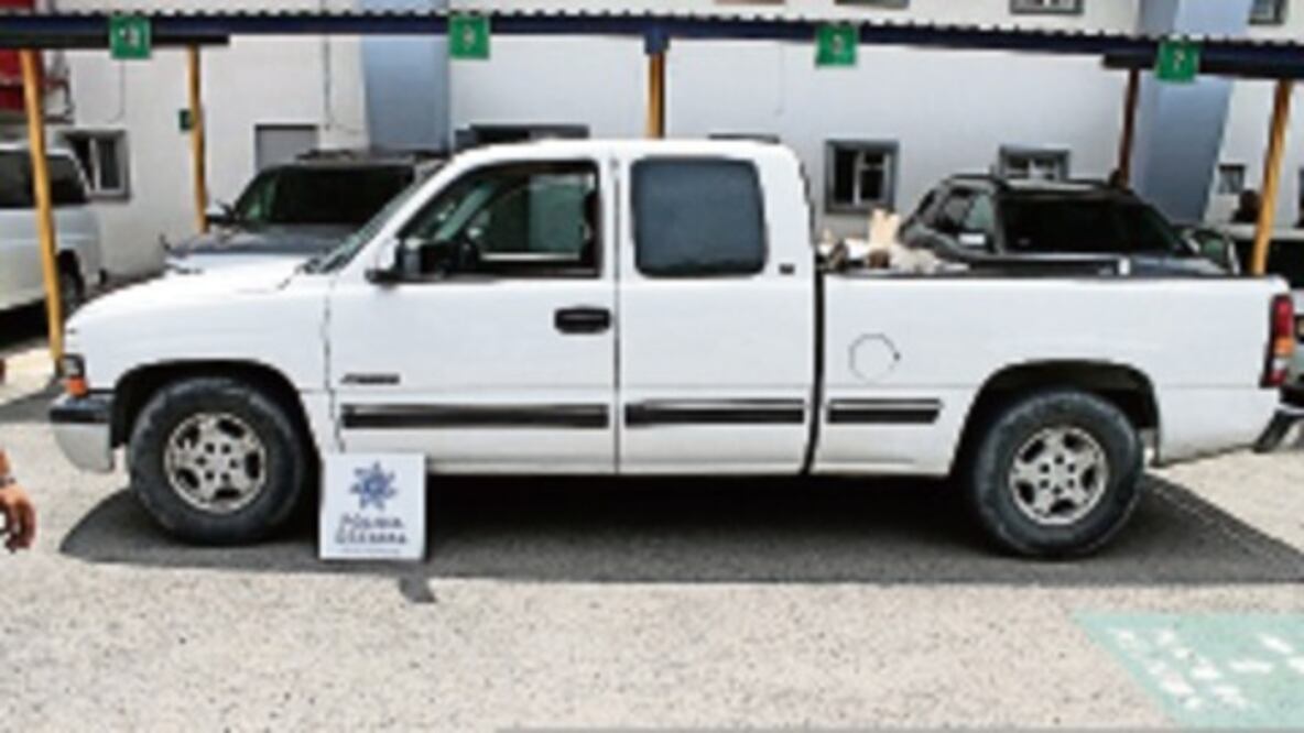 Remiten 3 vehículos robados