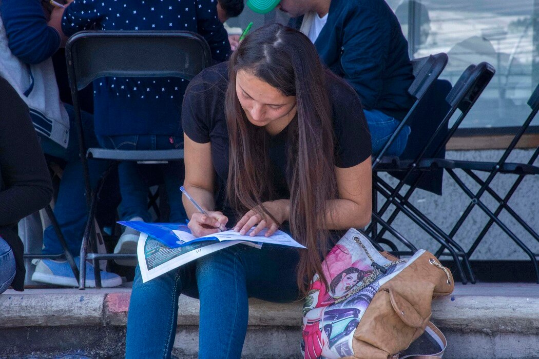 Destinan 225 mil pesos en becas Vive México