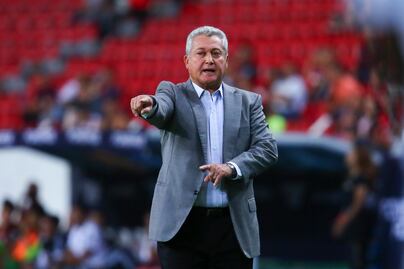 Vucetich le hace ojitos a Rayados