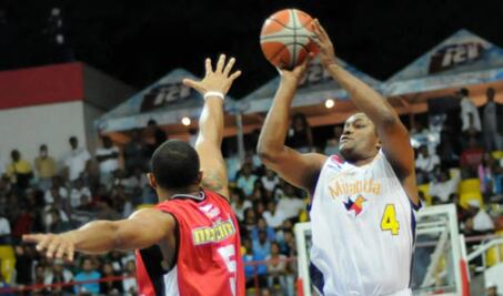 Entrenarán a árbitros y jugadores de Basquetbol