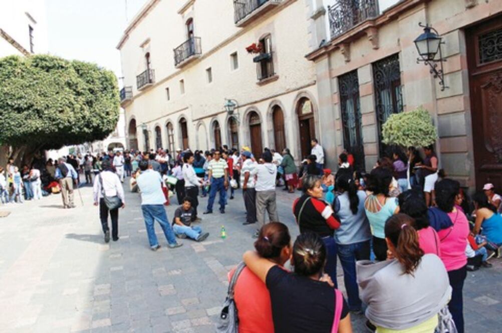 Prevén más sanciones a maestros por marcha 
