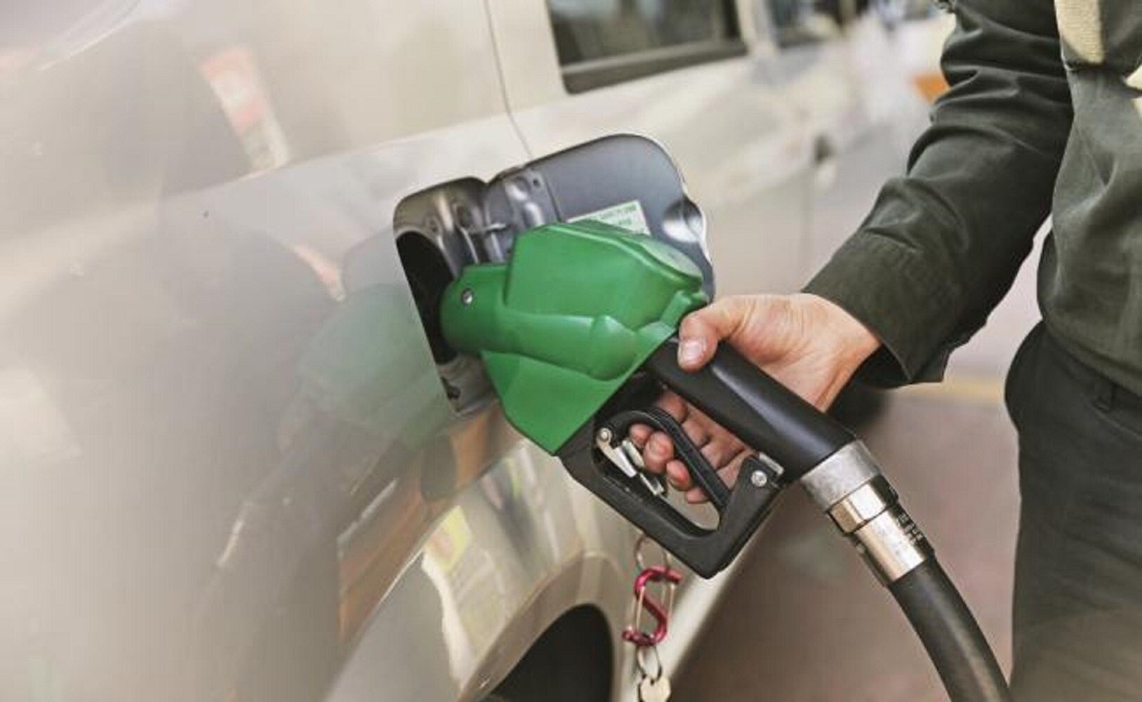 Prevén estabilidad en precios de gasolina