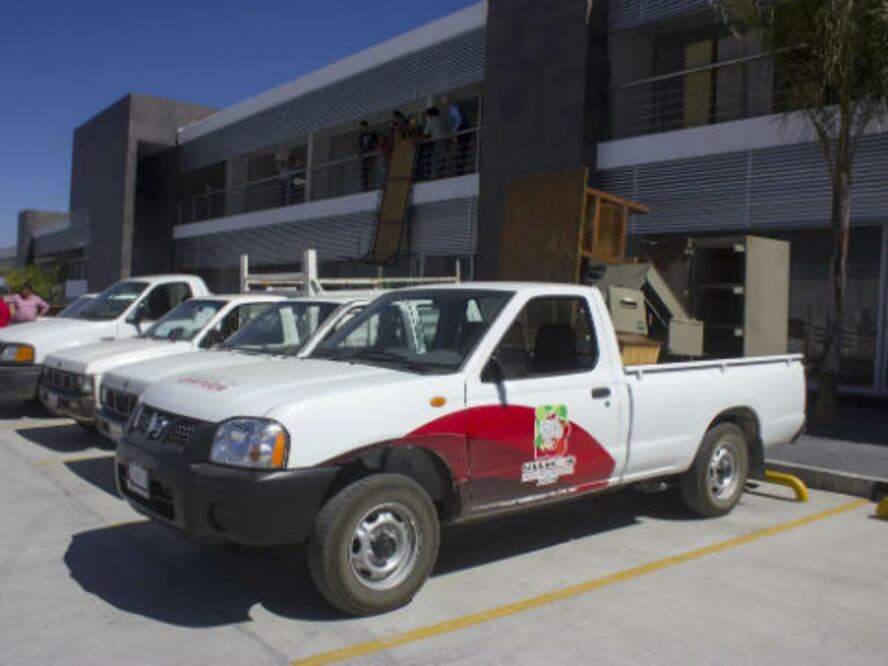 Adquiere SJR vehículos en remate 