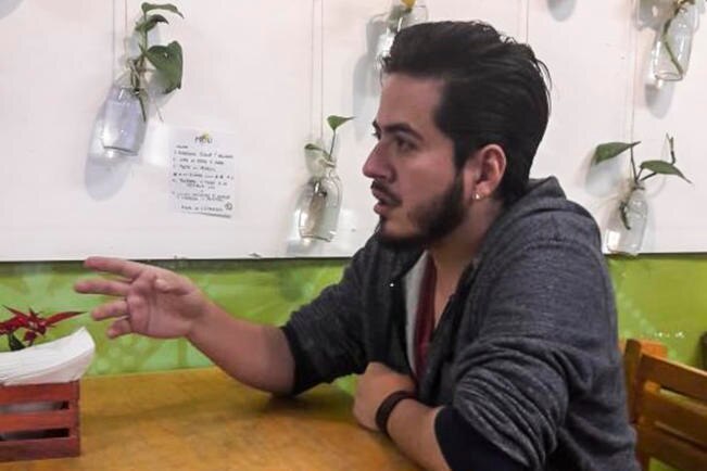 Aldo también se enfrentó a la burocracia del banco, misma que obstaculizó toda posibilidad para apoyarlo para recuperar su dinero. Foto: VÍCTOR POLENCIANO. ELUNIVERSAL