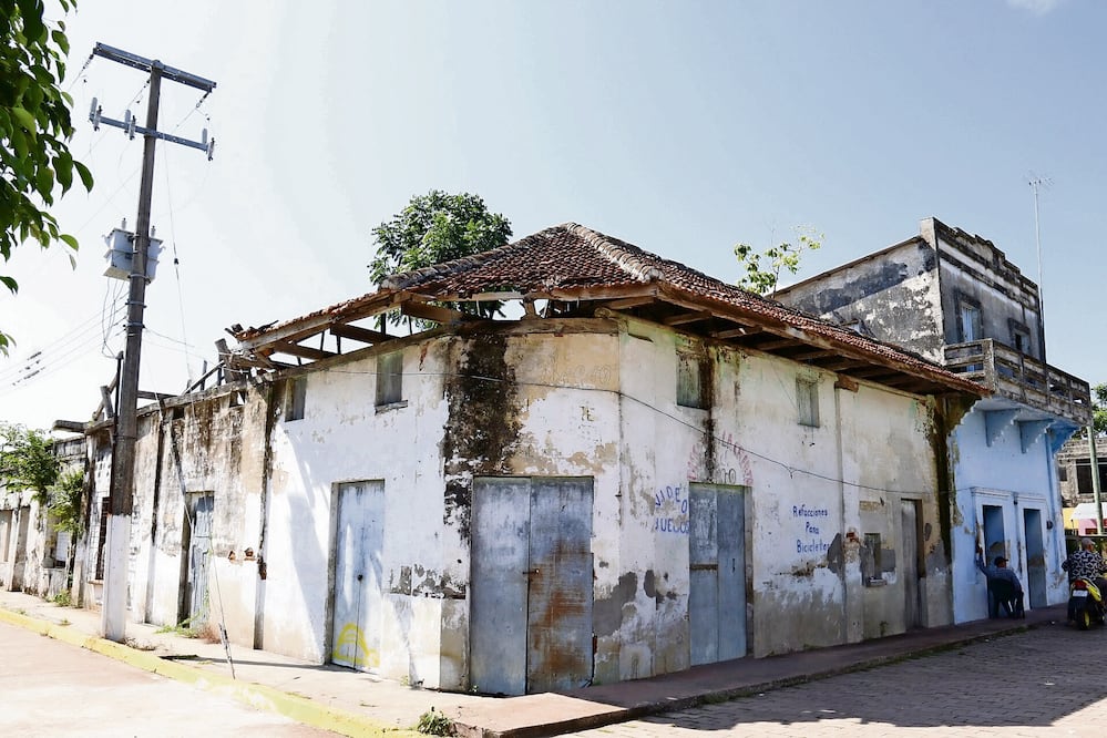 La casa de Andrés Manuel López Obrador, líder de Morena, en Tepetitán, Macuspana, en la calle Hidalgo.