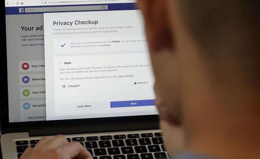 Facebook Inc anunció el miércoles una serie de cambios para dar a sus usuarios un mayor control sobre sus datos. Foto: AP