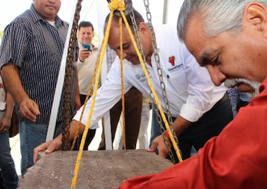 Construyen Salón de Usos Múltiples de la UTTIS