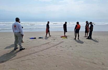 Recuperan cuerpo de queretano ahogado en playas de Veracruz