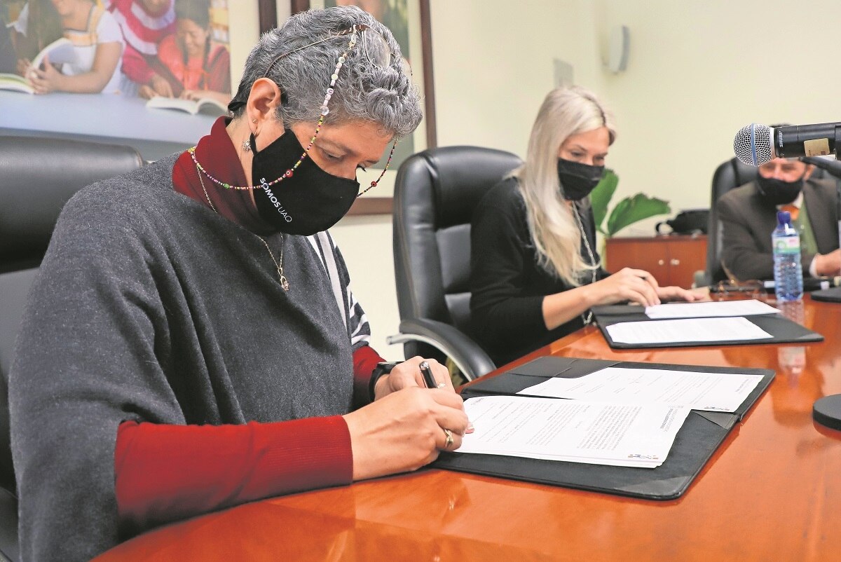 UAQ integrará tamiz cardiaco neonatal