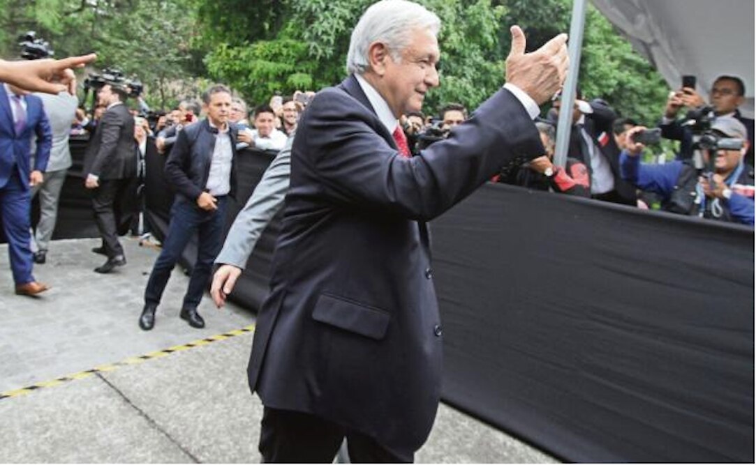 AMLO acaba con borracheras, viajes y choferes de funcionarios