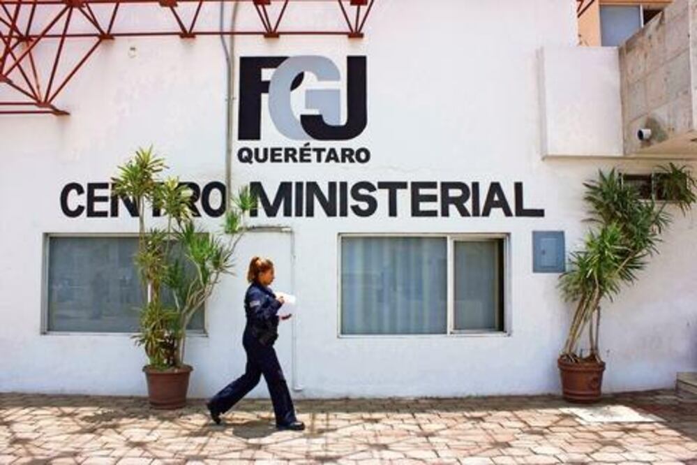 Capacitan a alumnos para juicios orales