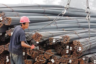 Exhortan a defender sector siderúrgico