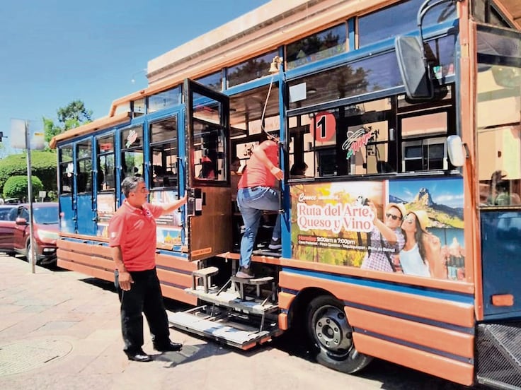 Querétaro cuenta con más de 200 guías de turistas certificados