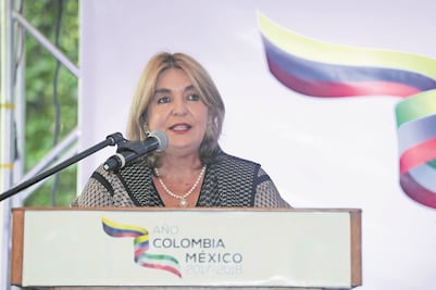 Embajadora de Colombia en México encabeza celebración por 208 de independencia
