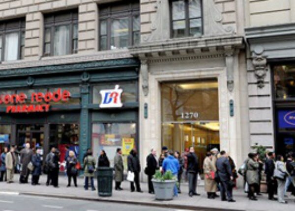 Bajan en nueve mil las solicitudes de desempleo en EU