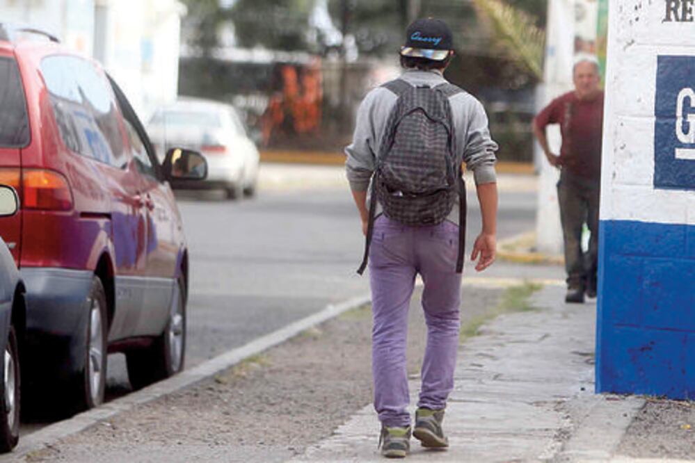 Autoridades y padres de familia deben atender a ninis