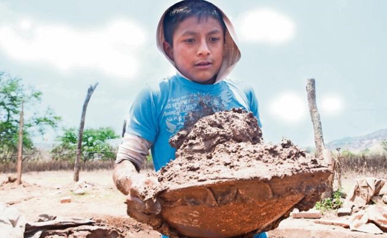Más de 2.7 millones de niños trabajan