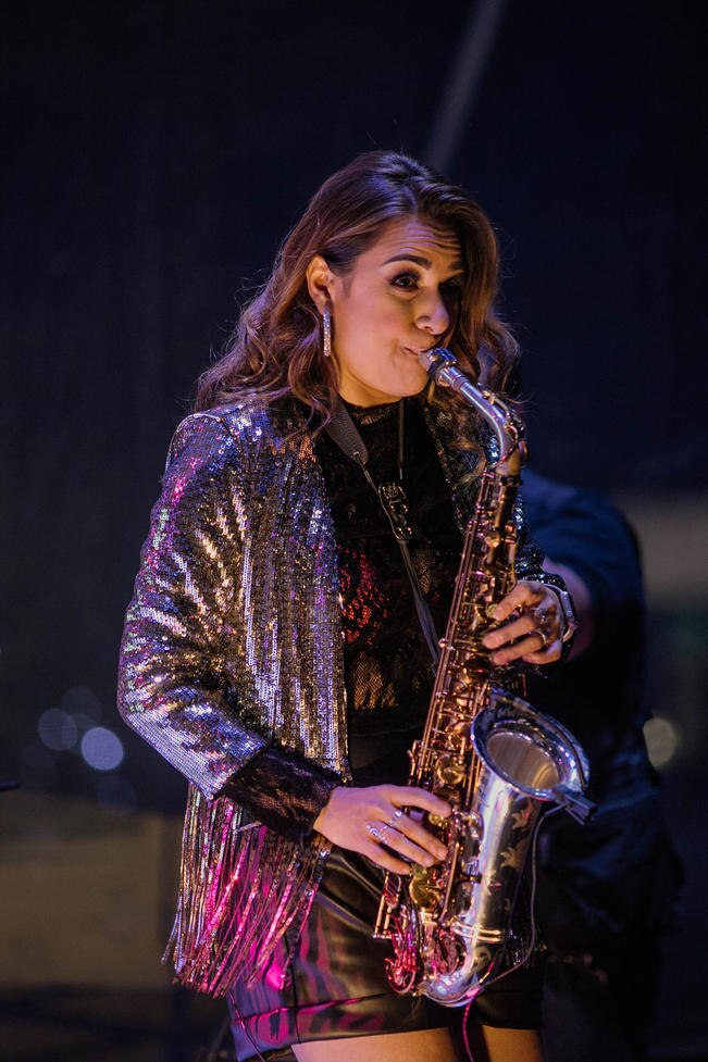 Romance y música con Ana Spíndola