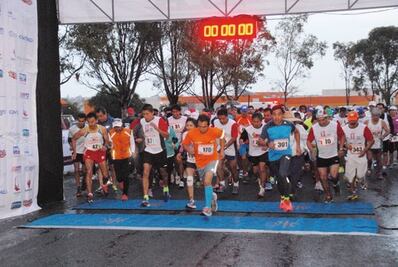 Celebran Carrera de Contadores