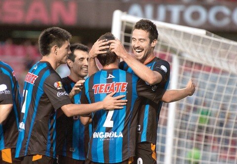 Gallos Blancos gana otra vez el clásico
