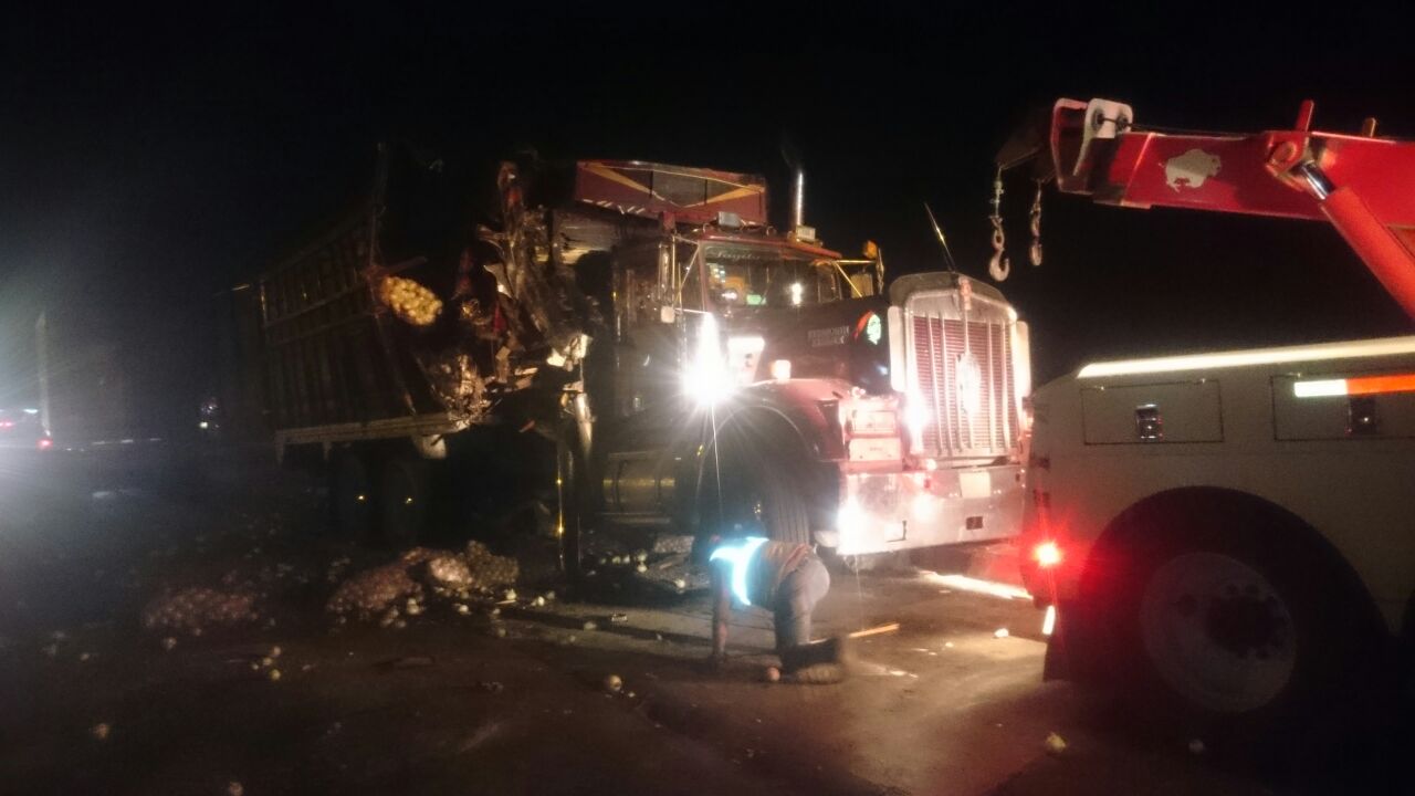 Brutal accidente deja un muerto en la Méx-Qro