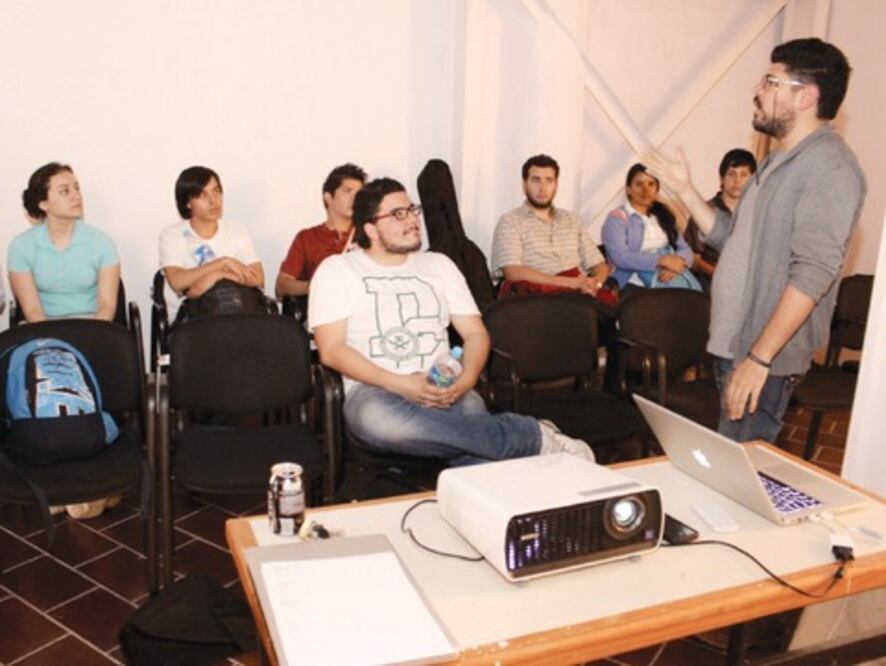 Los preparan para formar ciudadanos responsables