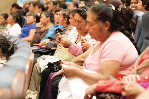 Llaman a impulsar comercio de mujeres