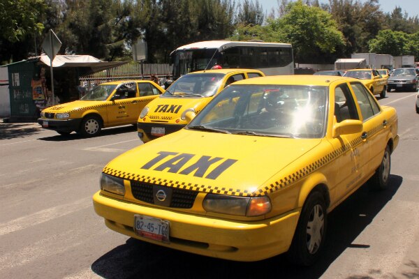 DIF Móvil para taxistas y sus familiares