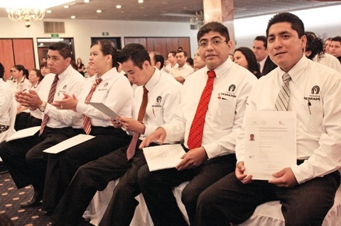 Certifican a  80 trabajadores turísticos