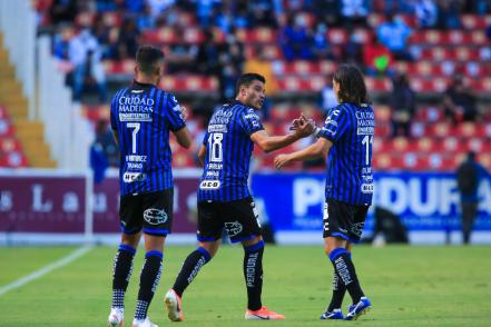 Por fin, llegó el gol y la victoria para Gallos Blancos