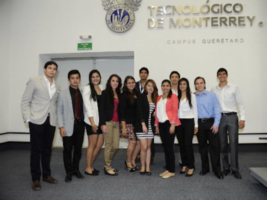 Refrendan compromiso