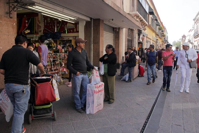 Acusan extorsión de presuntos inspectores de PC