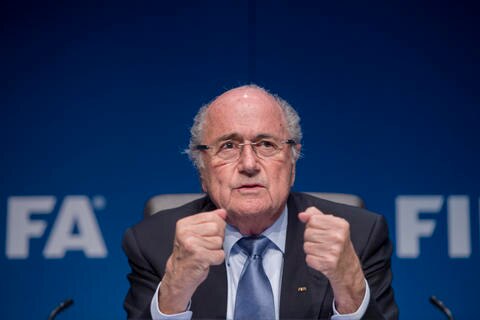 “Blatter debe dejar poder de la FIFA”