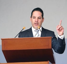 Respaldan proceder de Domínguez