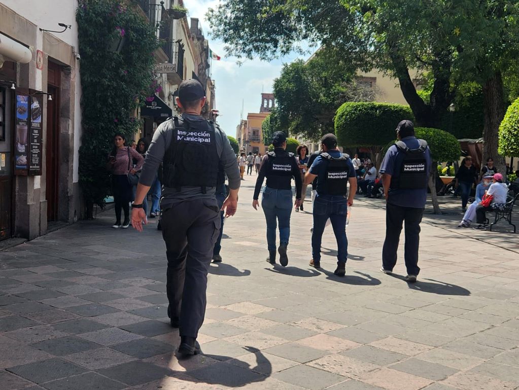 Operativo del Municipio de Querétaro deja cinco inspectores lesionados por agresiones