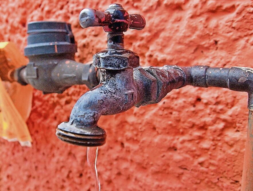 ÁO, sin agua por REPARACIÓN