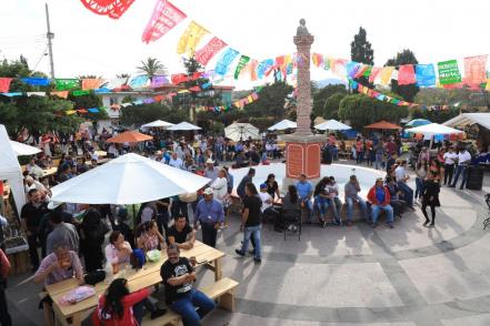 Más de 1500 visitantes en el primer Festival del Nopal, el Pulque y la Gordita