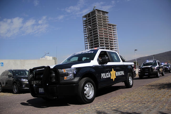 Los conductores de las unidades robadas fueron llevados ante la Fiscalía General del Estado para conocer su situación legal (ARCHIVO EL UNIVERSAL)