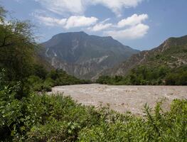 Adelantan desfogue de la presa Zimapán