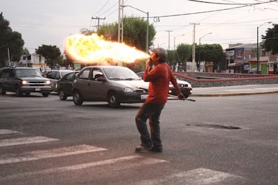 Tragafuegos, para mantener a sus hijos