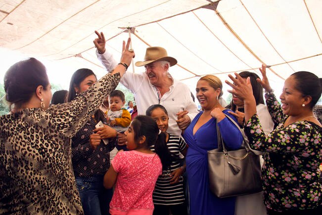 Vega Carriles se reúne con 3 mil mujeres en Amazcala