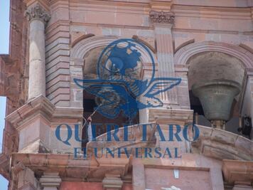 Repican campanas de Catedral de Querétaro por la muerte del Papa Francisco 