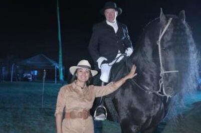 Casta Equina celebra tres años