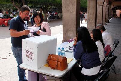 Registran poca afluencia en día dos de consulta